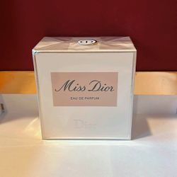 Miss Dior Eau De Parfum