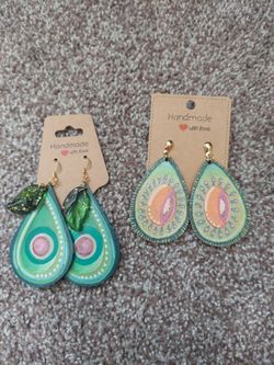 Avocado earrings