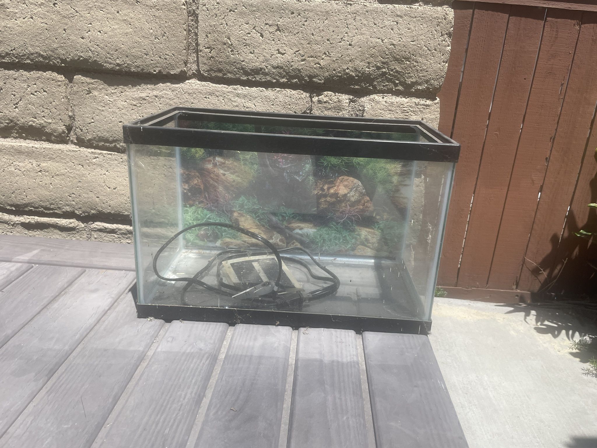 Aquarium Or Reptile Tank