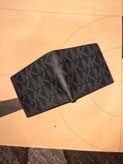 Micheal Kors mens wallet