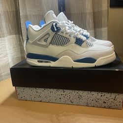 Awesome Brand New Nike Air Jordan 4 Retro Military Blue Men's size 10.5 with Original Box