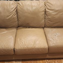 PALLISER LEATHER SOFA 