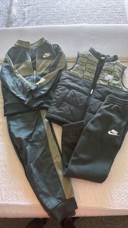 Size 7 Nike Sweatsuits & vest