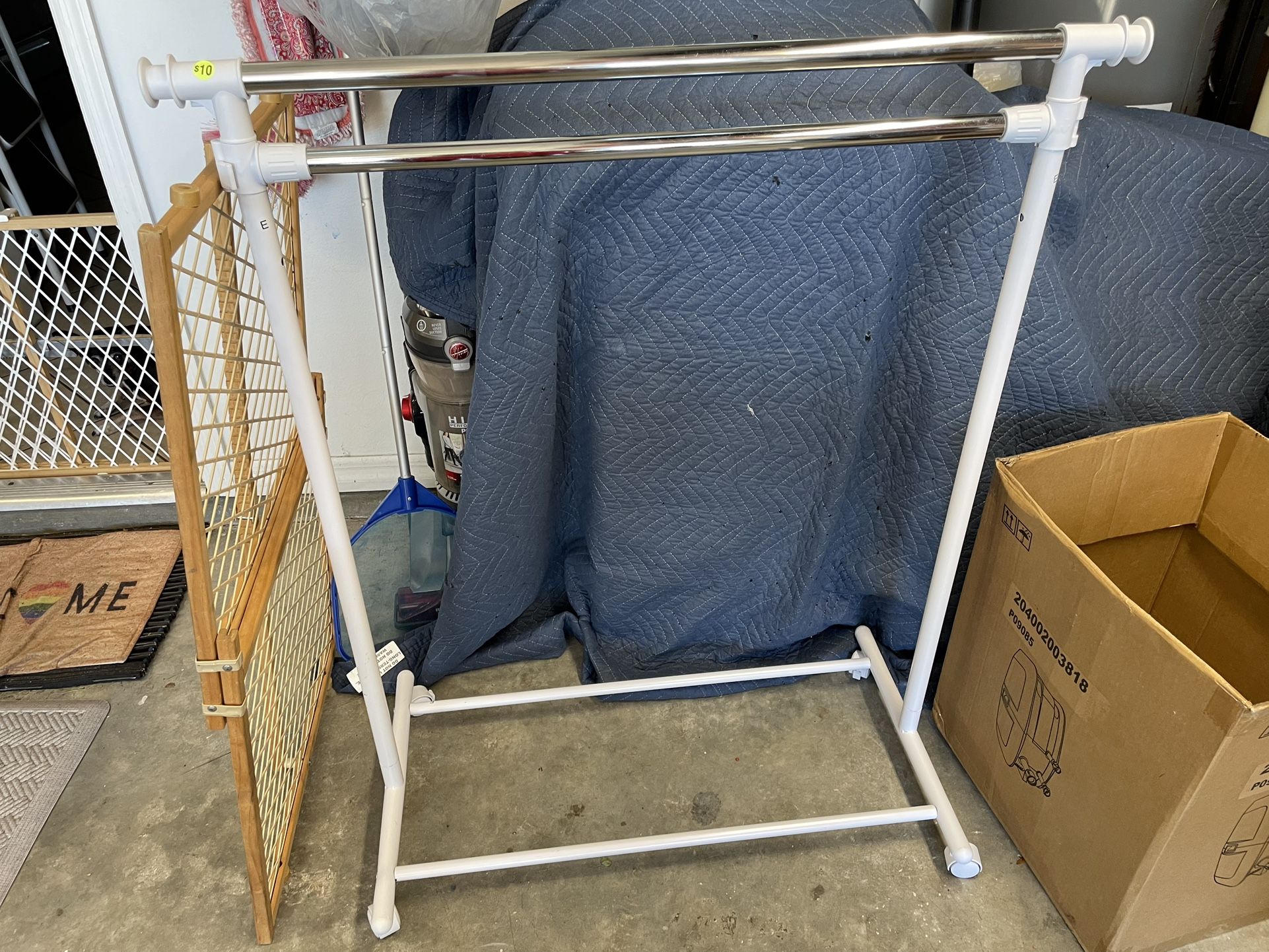 Clothes Hanging Double Rack