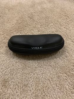 Vogue glasses case and blue light glasses