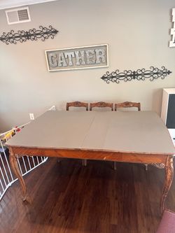 Dining room table