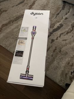 Dyson v8