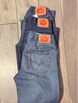 Levis