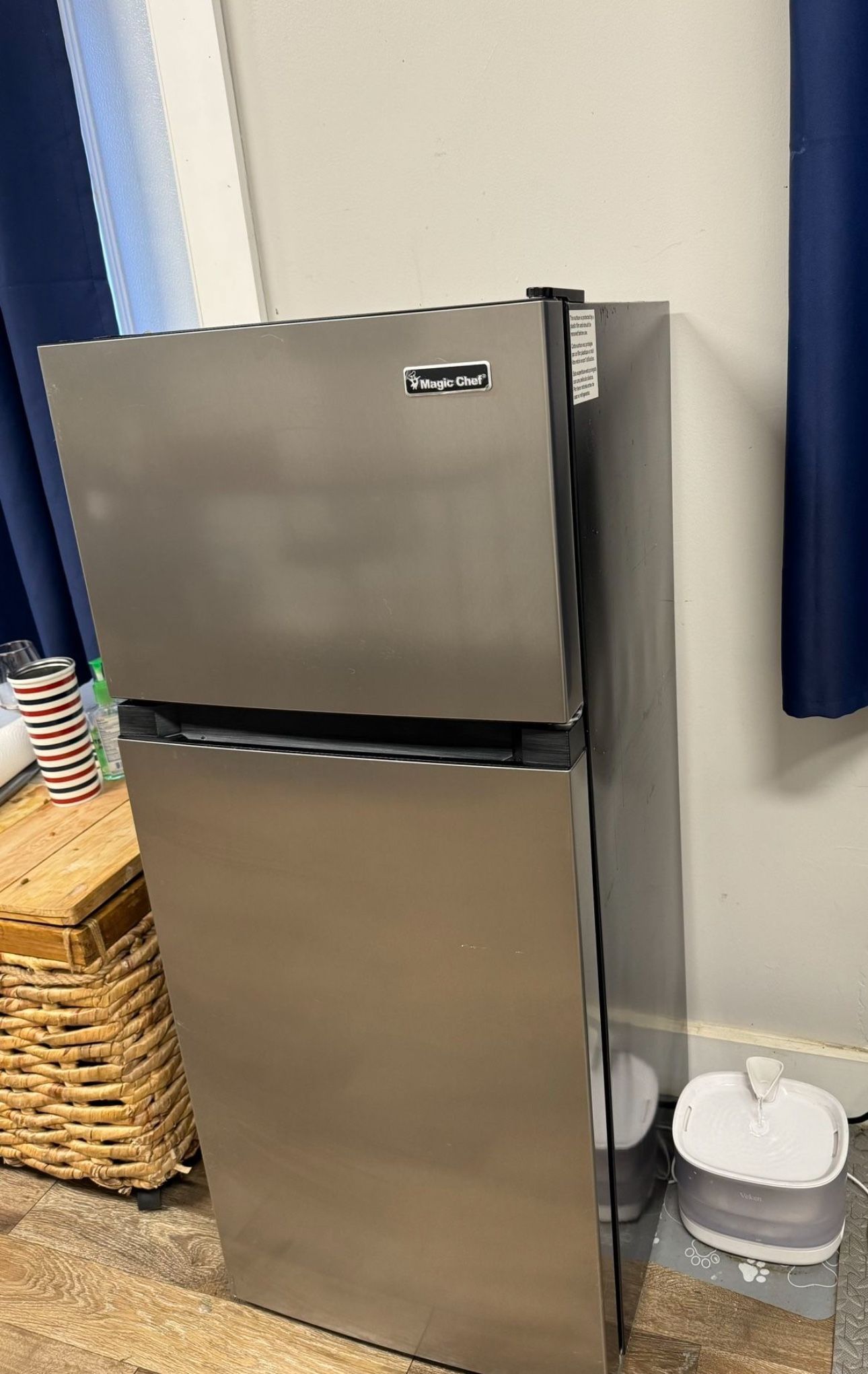 MINI FRIDGE GREAT CONDITION 