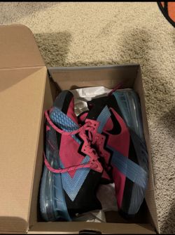 Lebron 18 Low Fireberry