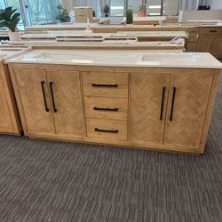 72” Bathroom Vanity In Wood Color 