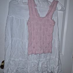 Bundle clothing for juniors or young adults females