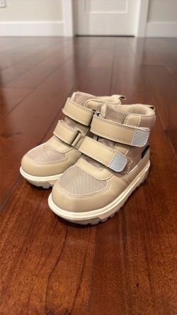 H&M weatherproof boots