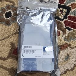 Ubiquiti Networks U-PoE+ Adapter (30W) with Gigabit LAN Connection