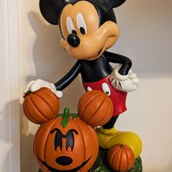 Disney Mickey Mouse Halloween Statuette