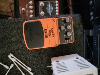 Behringer super fuzz