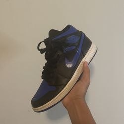 Jordan 1 Mid
