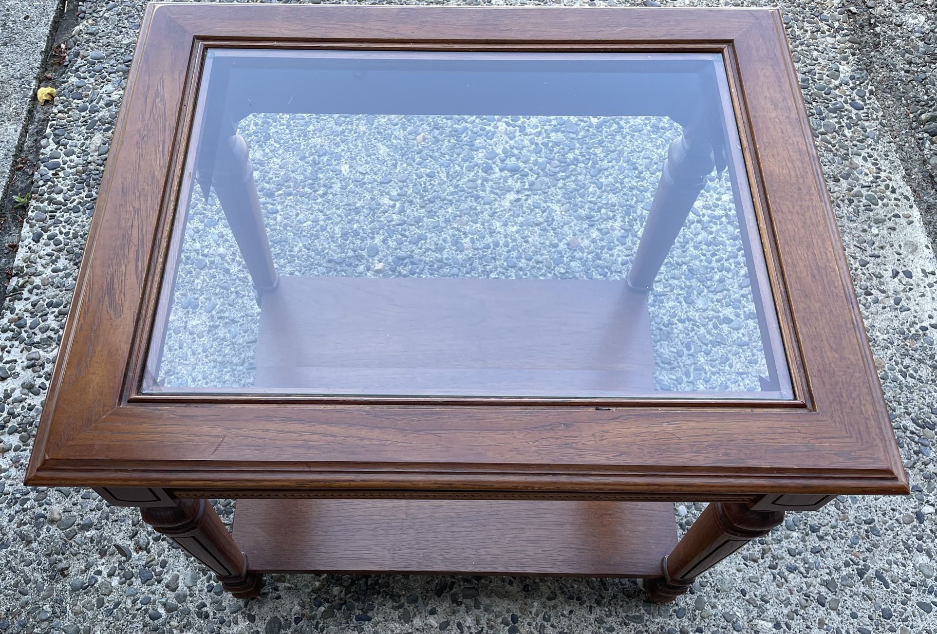 Glass Top End Table - $35 (Mukilteo)