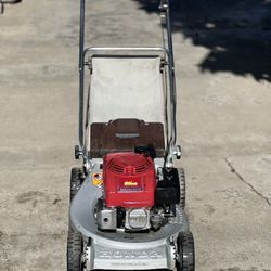 Honda HR194 lawn mower
