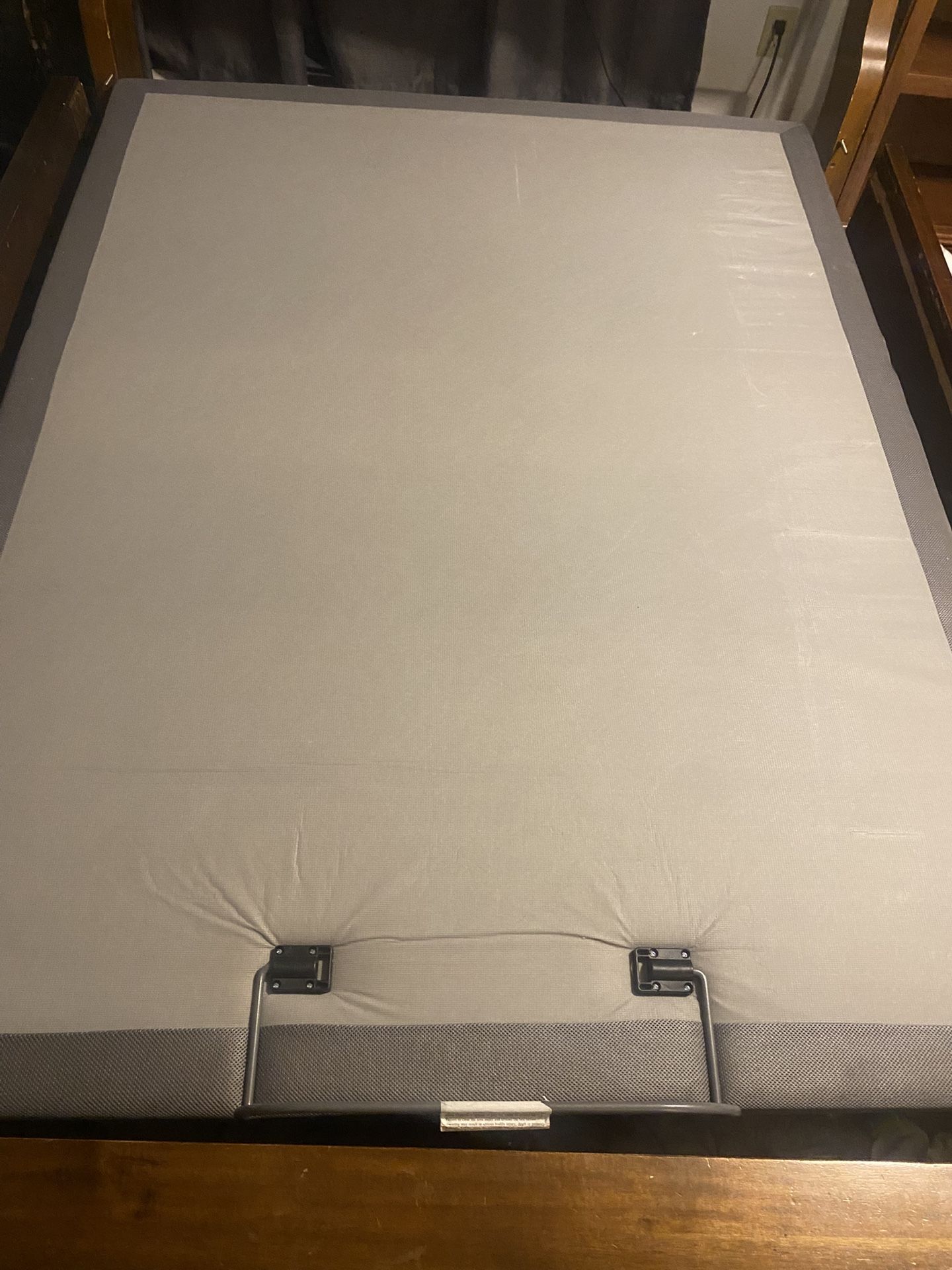 Queen Adjustable Base