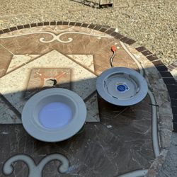 Par De Luces Para Techo Nuevas $10. El Par 