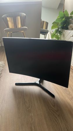 EXCELLENT CONDITION Gaming Monitor &  Gaming/Streaming/Recording Microphone