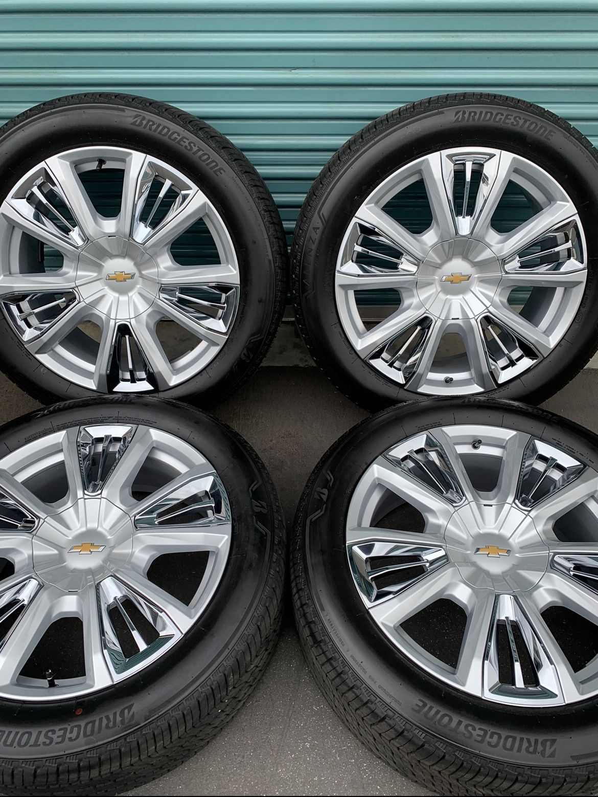 Chevy Tahoe Suburban High Country Factory Wheels Tires 