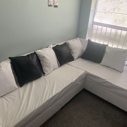L Shaped Leather Sofa/Couch with 7 Pillows