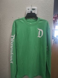 Shirt Size M Autentic Disneyland , New