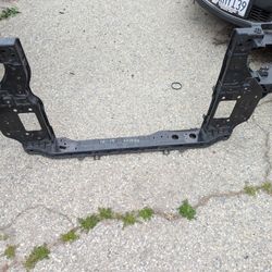 15-19 KIA Sedona Radiator Support 