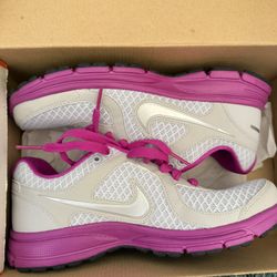 Women’s Nikes