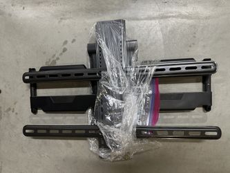 Swivel / Tilt TV Wall Mount 