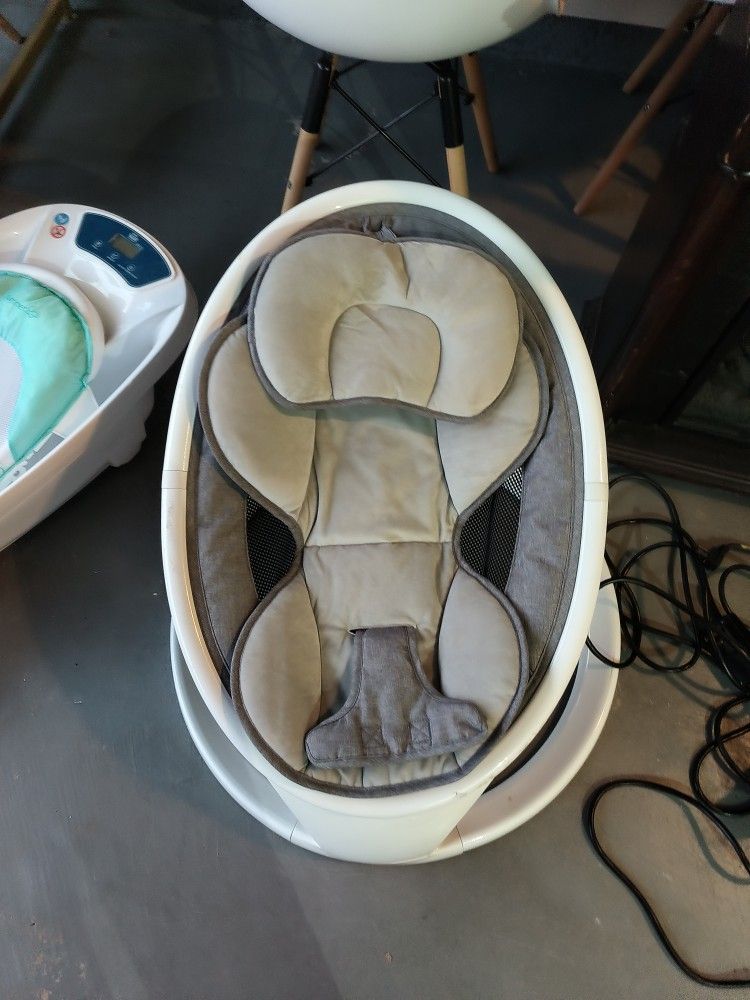 Bluetooth Baby Bouncer