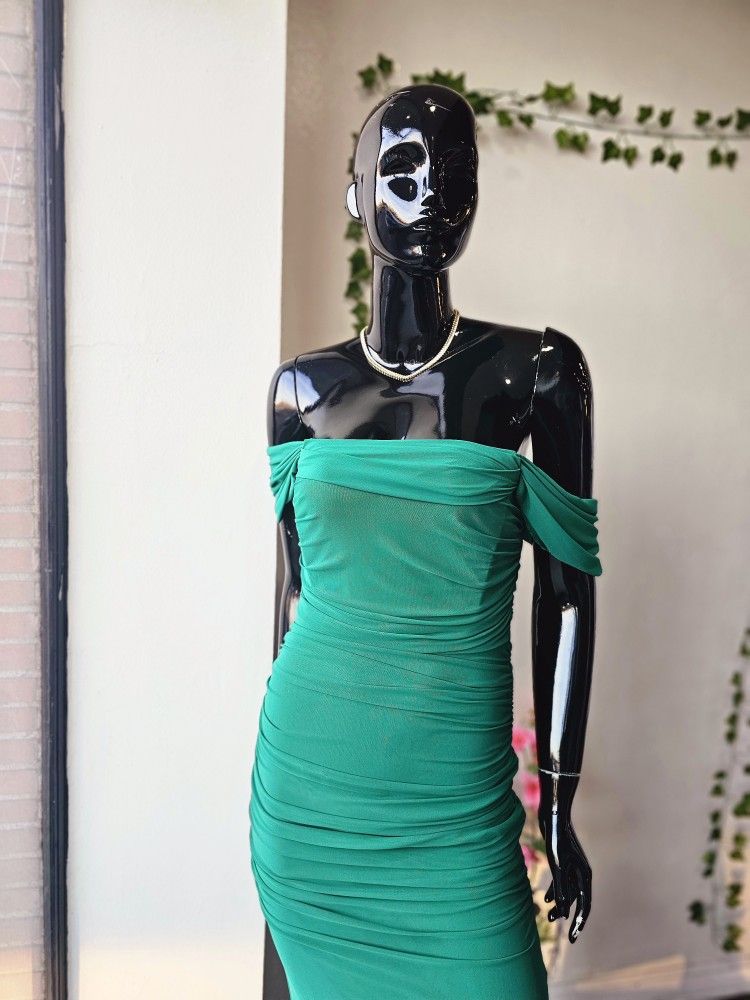 Emerald green mesh Maxi Dress / Size 4 Small / Prom / wedding /  bridesmaids/ party dress