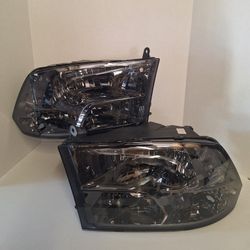 Dodge RAM 2009 /2018  Headlight 