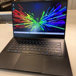 Razer Blade 14 / Ryzen 9 5900HX / RTX 3060 / 16GB RAM / 512GB SSD / 14″ 2K 165Hz