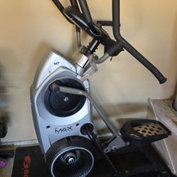 Bowflex Max Trainer M8