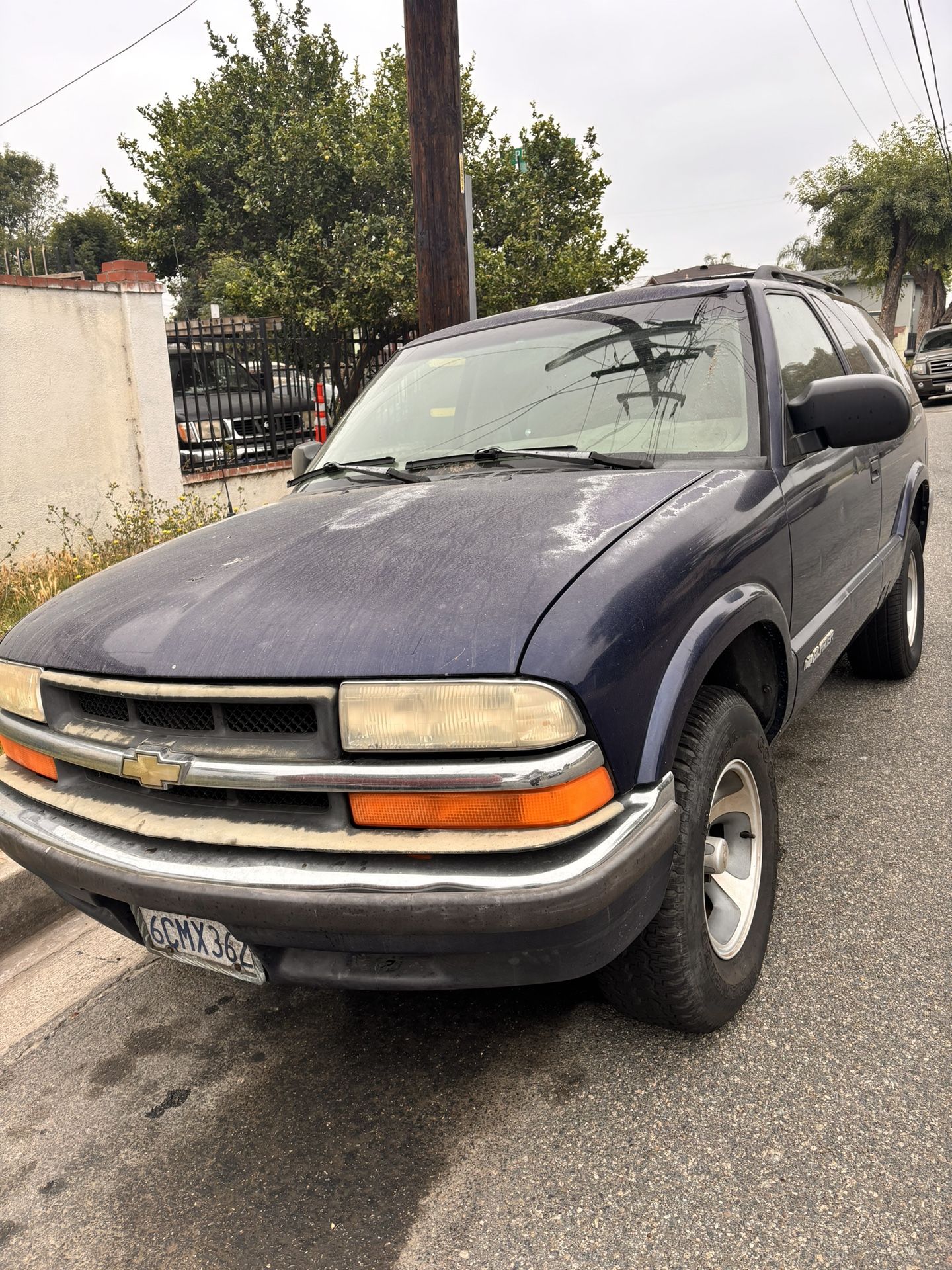 2000 Chevrolet TrailBlazer for Sale in Crystal City, CA - OfferUp