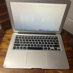 2015 MACBOOK AIR 1.8GHz INTEL i5 CORE 8GB RAM 128GB SSD Normal Battery 13 inches COMES WITH CHARGER