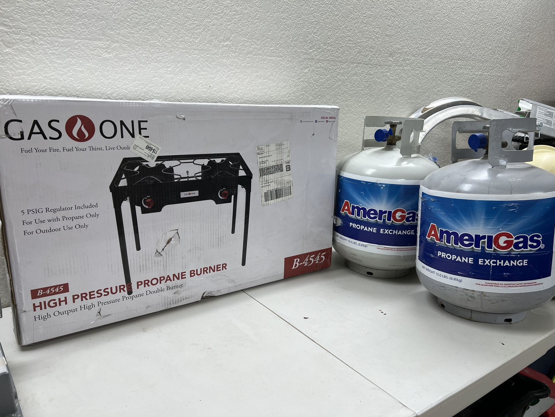 All in 1 cooking system High-Pressure Propane Double burner with 4 detachable legs + 2 propane tanks