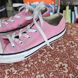 Girls Pink Converse 