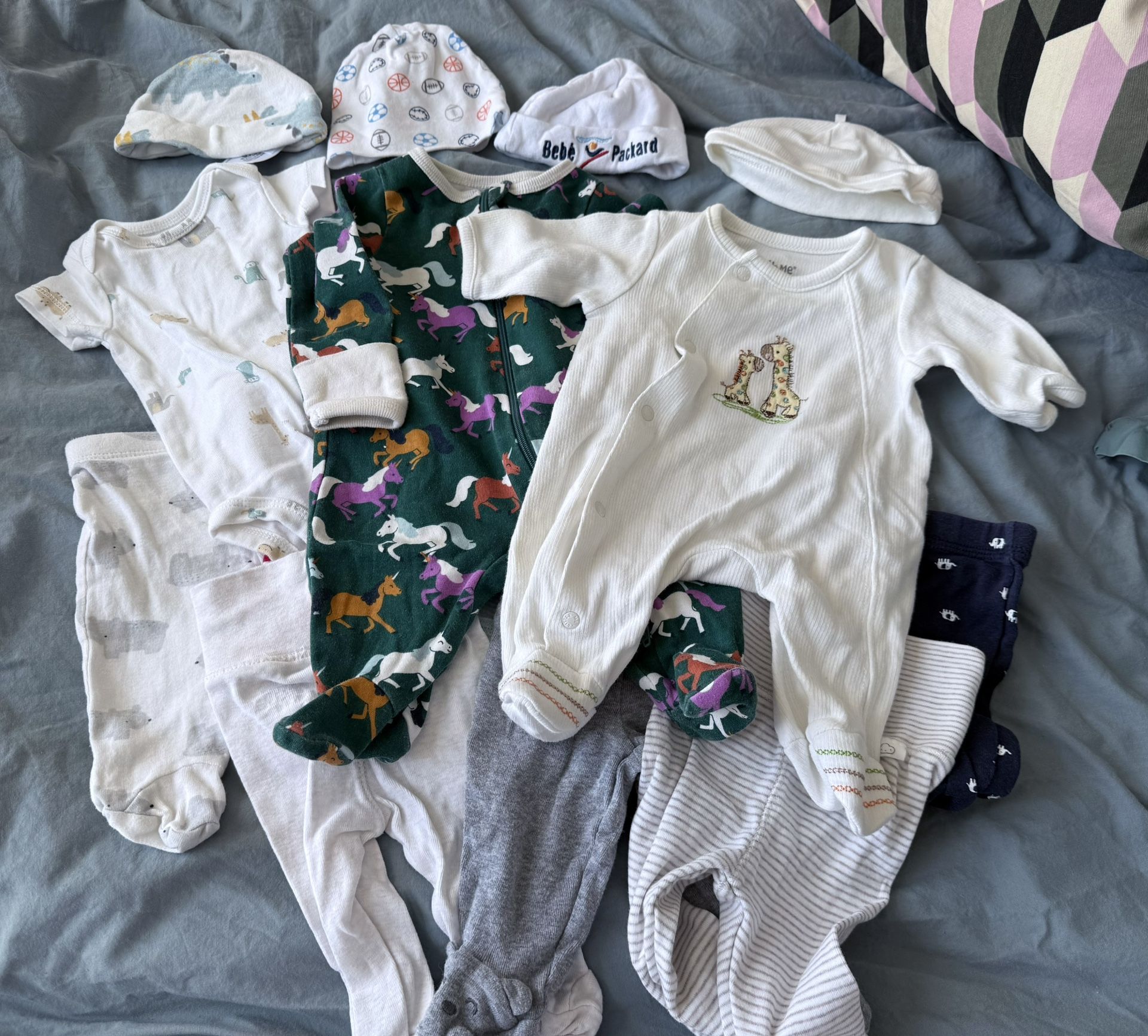 Newborn Clothing β Whole Set β Great Condition! πΆπ§Ί $35 for All or $1 Each | Warm Zipper Suit $5