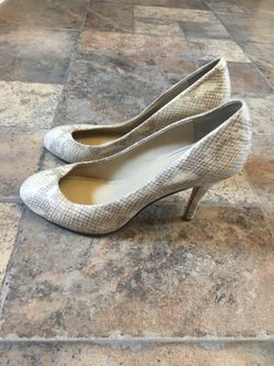 Aldo women’s size US 7 snakeskin print heels Heel height 3.5”