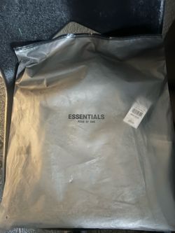 Black essential shorts size M