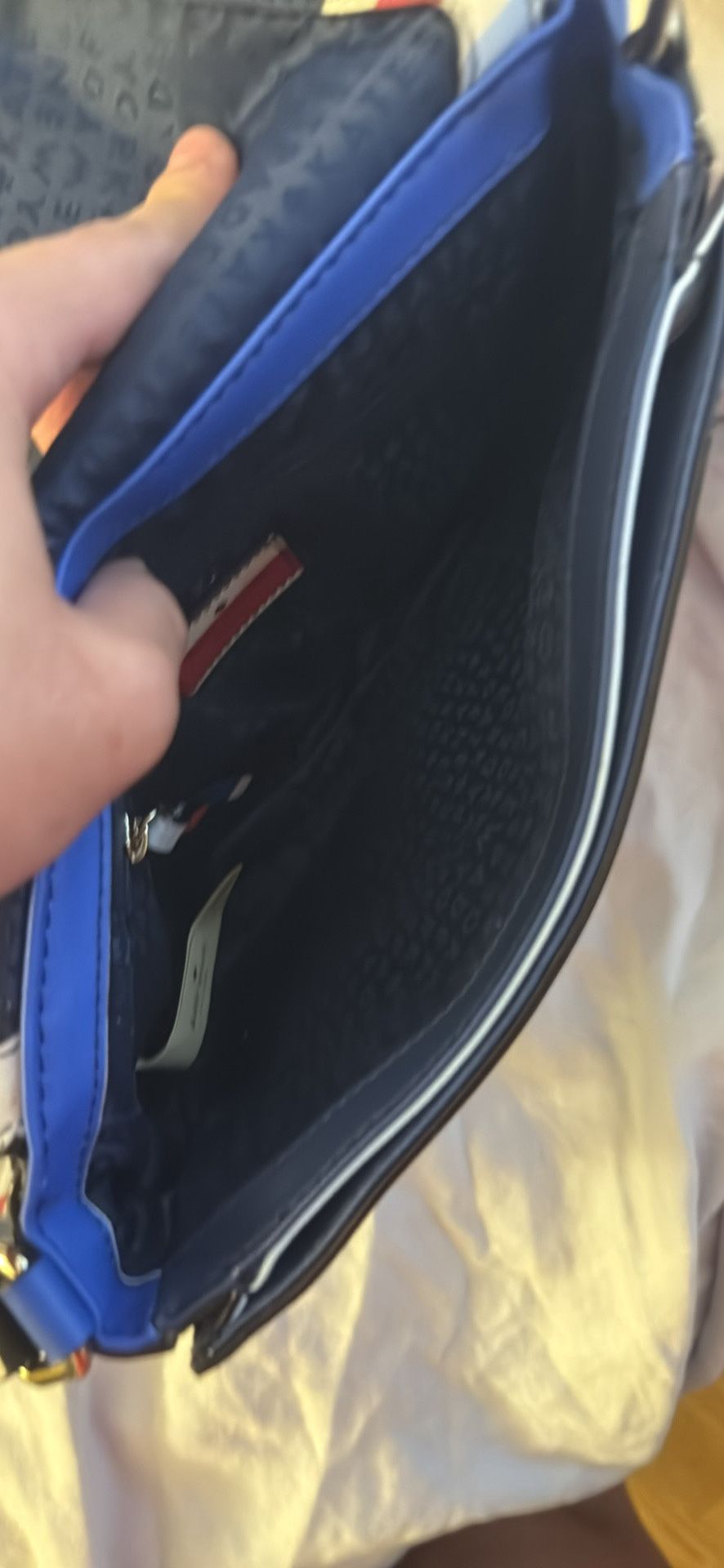 Flash Sale - Kate spade Crossbody