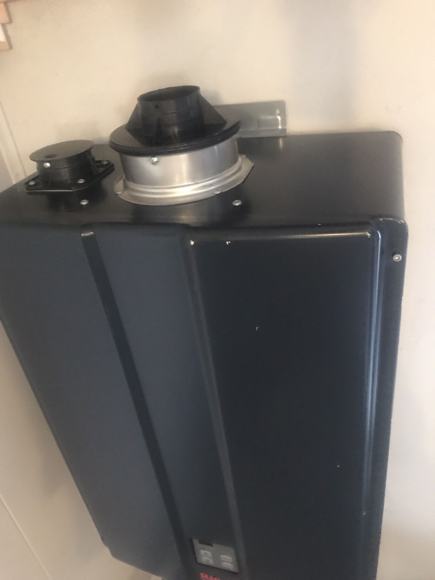 Rinnai Tankless Water Heater  Model CU 199IN