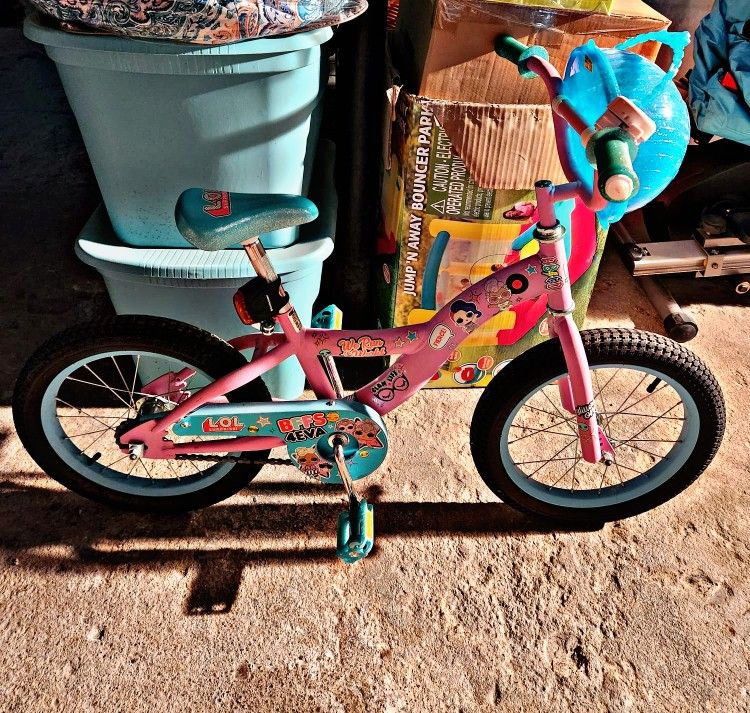 BIKE GIRL 16