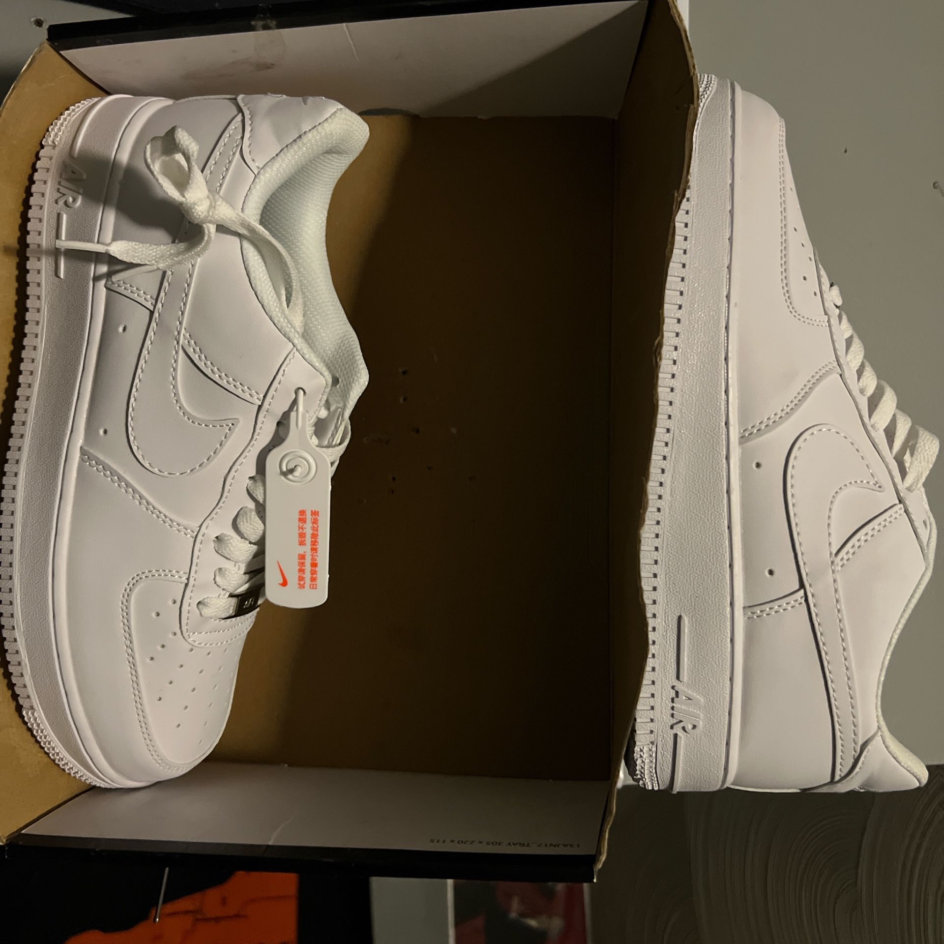 Airforce 1 shoe