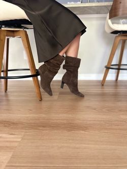 Marc Fisher Langle Women’s Size 7.5 M Brown Suede Boots Dark Natural