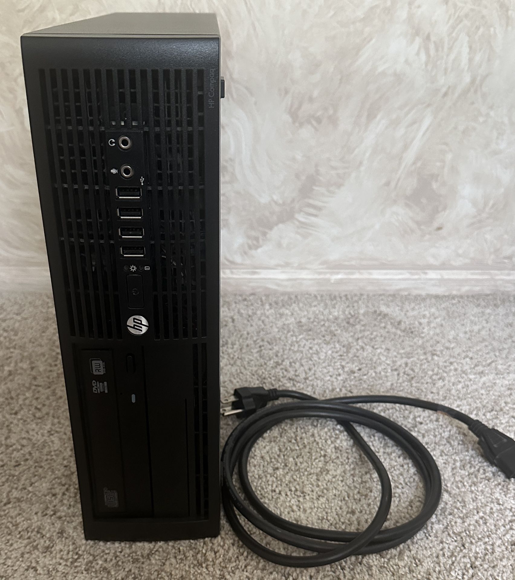 Hp Win 10. i5 SSD 8 Gig Ram